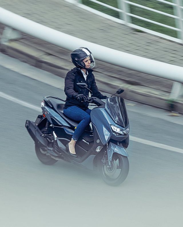 The Course City Jacket is ideal for urban rides. A versatile jacket made from waterproof and breathable fabric, this jacket features elbow and shoulder pads for extra protection. Its lightweight design makes it perfect for those daily City rides. 

#course #coursegear #coursecityjacket #xlmoto #urbanrider #city #commuter